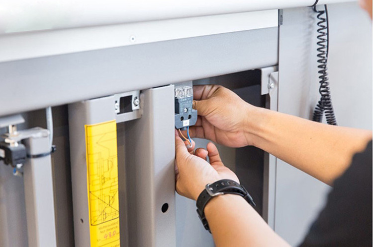 Thang máy liên tục bị hỏng