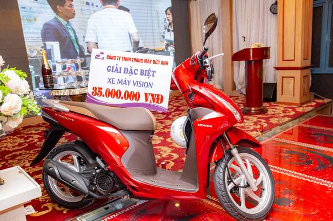 thang máy đức anh chương trình tất niên 2018