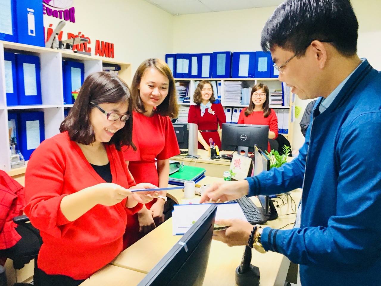 khai xuân kỷ hợi 2019 tại thang máy Đức Anh