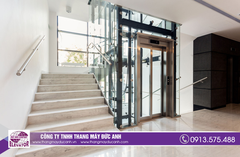 Thang máy lồng kính tròn rất được ưa chuộng bởi sự khác lạ và độc đáo