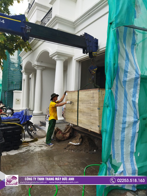 Kiểm tra giám sát hàng về tại Vinhome Marina Hải Phòng – thang máy gia đình 350kg