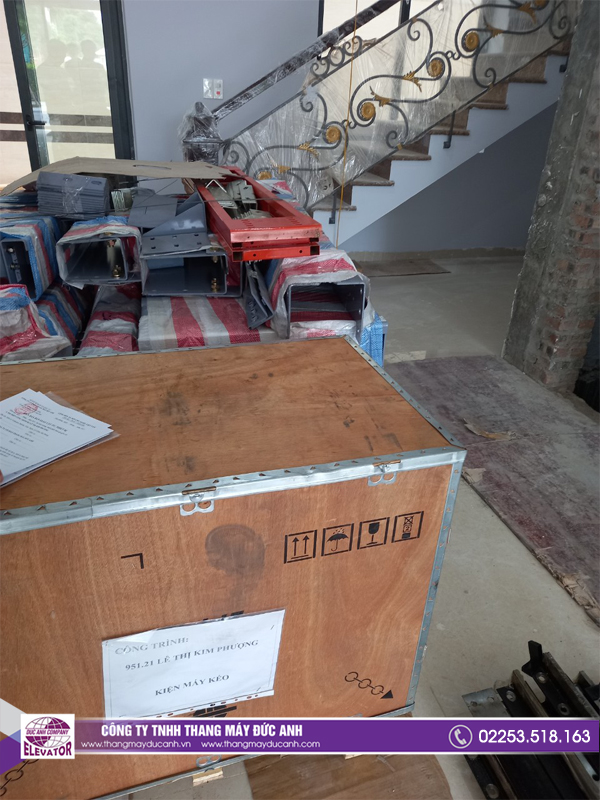 Hàng về công trình tại Vinmarina Hải Phòng – Thang máy gia đình 350kg