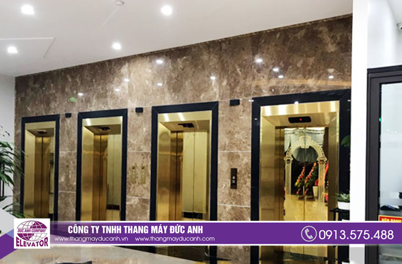 Hệ thống 4 thang máy tải khách 750kg với thiết kế sang trọng, nổi bật tịa nhà hàng Hồng Thanh