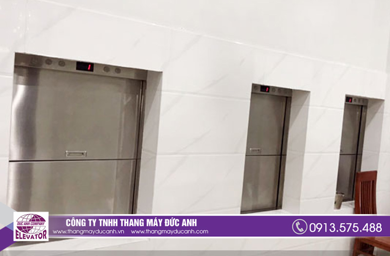 Thang máy tải thực phẩm với thiết kế gọn gàng, chuyên nghiệp
