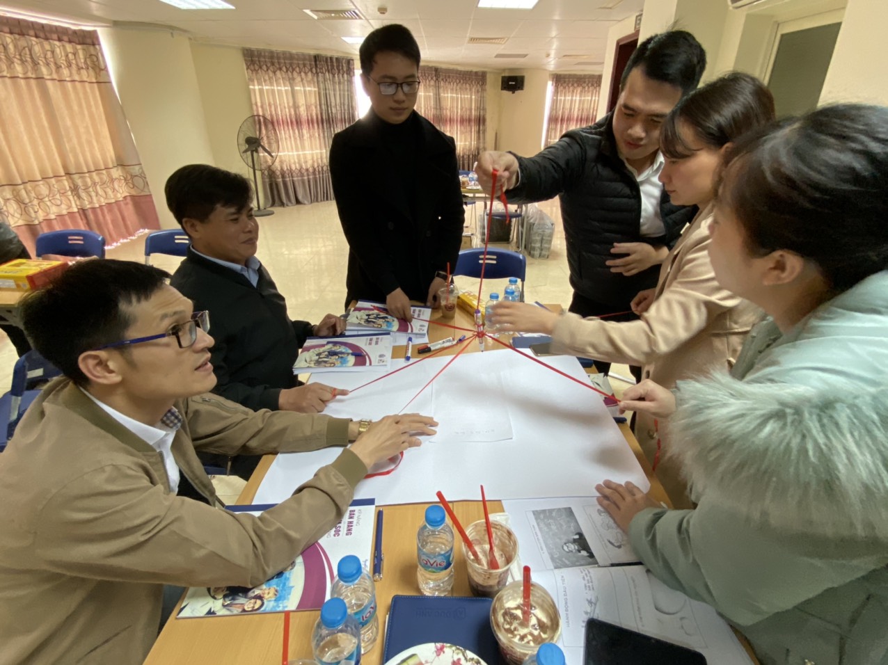 Những trò chơi mang tính cạnh tranh nhưng vẫn liên quan đến công việc