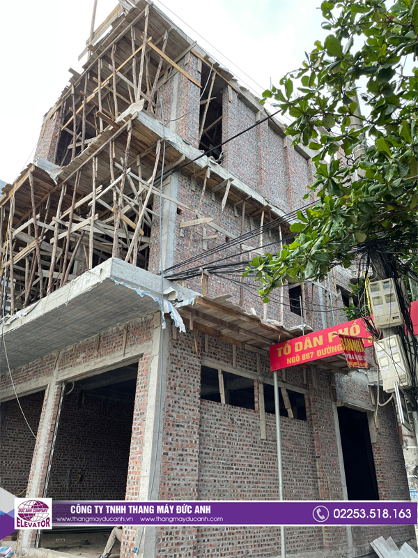 Tư vấn và kiểm tra tiến độ lắp đặt thang máy 350kg tại Ngô Gia Tự
