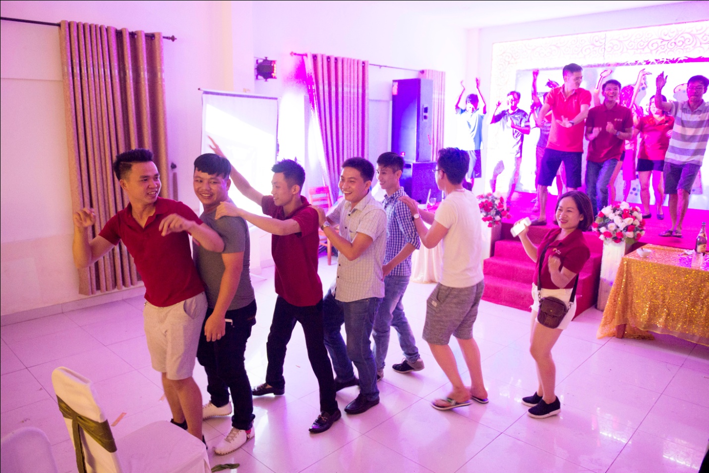 Teambuiling thang máy đức anh 2017