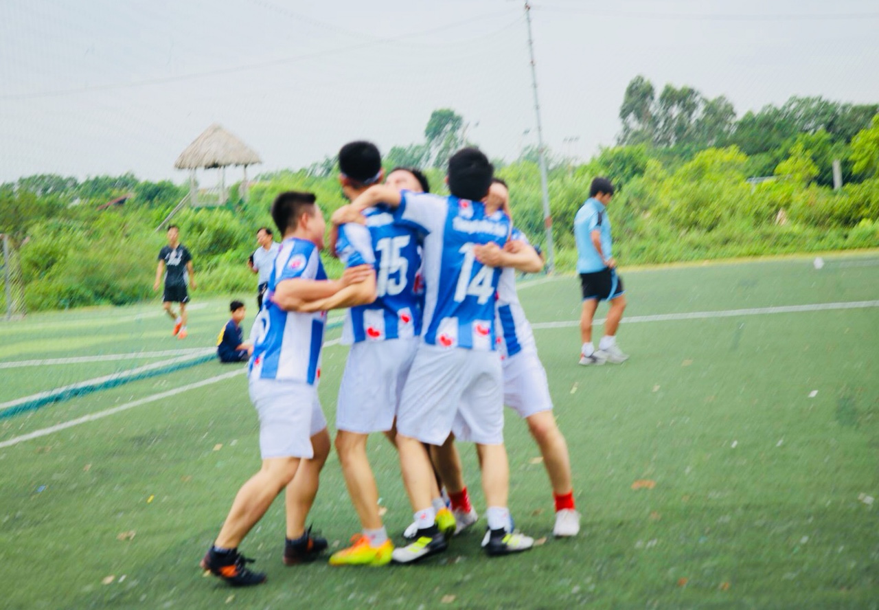 thang máy đức anh tổ chức giải bóng đá giao hữu "Cúp Tứ Hùng" 2019